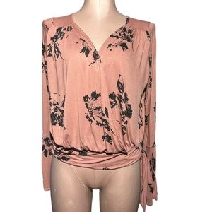 Free People top size S. Side tie. Mauve/dusty rose color